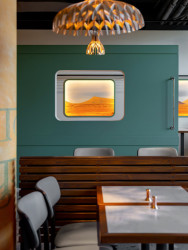 Klient si přál spíš decentní fúzi indické kultury s evropským stylem – proto je ta exotika hodně skrytá. (Bombay Express; Studio archicraft)