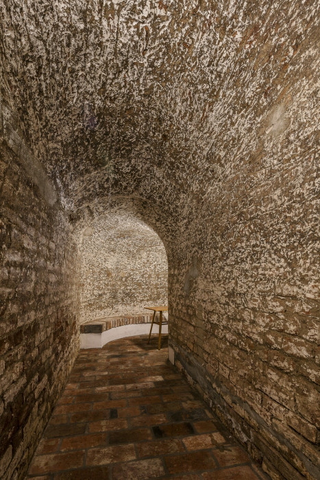 Vault 42, studio Raketoplán