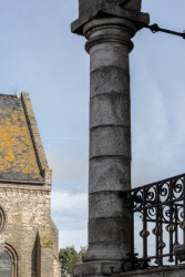 Schaerdeke Lo-Reninge, Architectenbureau Bart Dehaene - Sloup na staroměstské radnici z 16. století