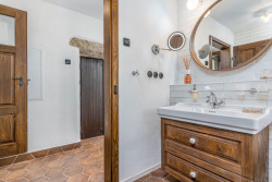 Rekonstrukce interiéru kamenné chalupy od 3K Architects