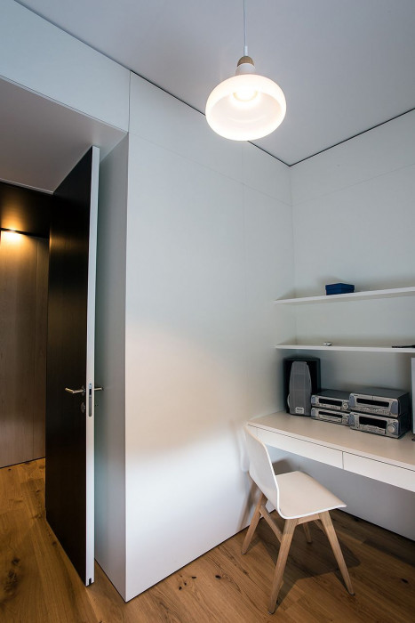 skutek architecture, Rekonstrukce bytu v centru Varšavy / Wilcza – foto