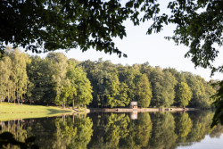 Tea house Pavilion, GRAU Architects: vznikl v rámci mezinárodního workshopu Mood for Wood v roce 2022 ve spolupráci s polskými studentkami a studenty