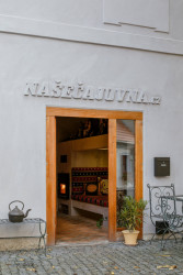 Čajovna v historickém domě v Blatné od studia DEBYT