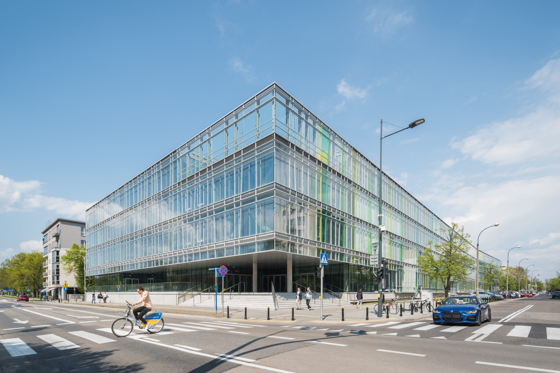 Architektonické studio Kuryłowicz & Associates realizovali ve Varšavě novou budovu Fakulty aplikované lingvistiky a moderních jazyků Varšavské univerzity