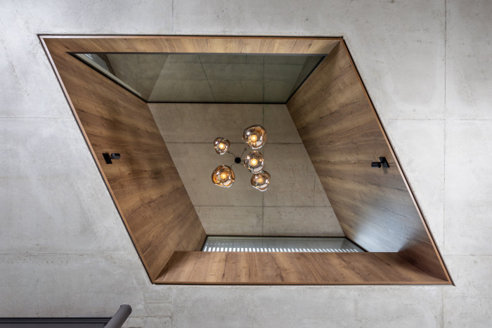 RD Barrandov, Dooom / Igor Bergmann, Ondřej Lukeš