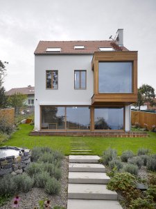 Jaroušek Rochová architekti, RD v Brně-Žebětíně - foto
