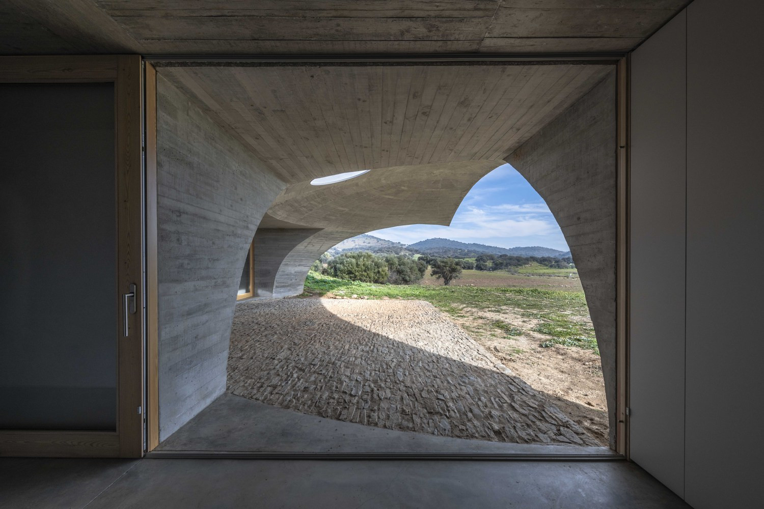 Dům u portugalského městečka Monsaraz, Aires Mateus © João Guimarães