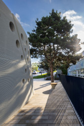 Čtyři části byly dovezeny do Bratislavy a zde sestaveny.