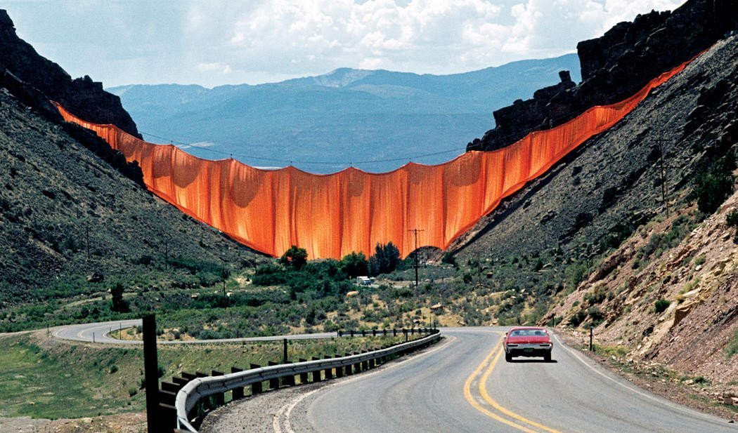 Valley Curtain překlenul údolí v Coloradu (1972)