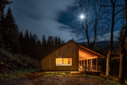 Pařezová chaloupka v Orlických horách od molo architekti