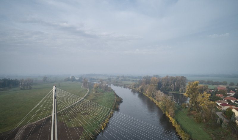 Lávka přes Vltavu v Lužci nad Vltavou, Petr Tej,  Marek Blank, Jan Mourek