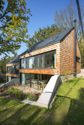 Dvojdům v lese, Architekti.sk