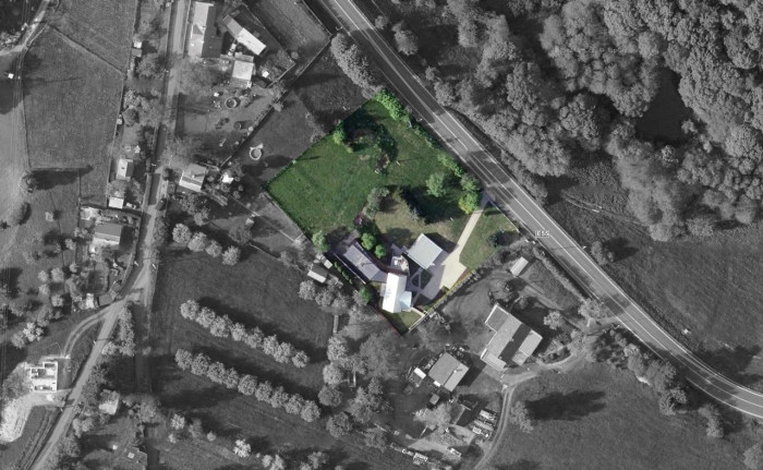 3+1 architekti, Přístavba rodinného domu v Bořislavi, situace, letecký snímek – foto