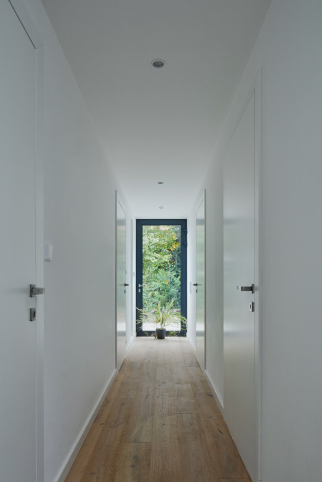 Dvě identické vily od studia Jestico + Whiles na jihozápadě Prahy