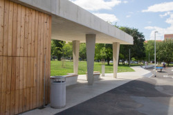 Dalším novým objektem je domek správců parku. (Park Střed v Mostě, Rehwaldt Landscape Architects + Atelier Hoffman)