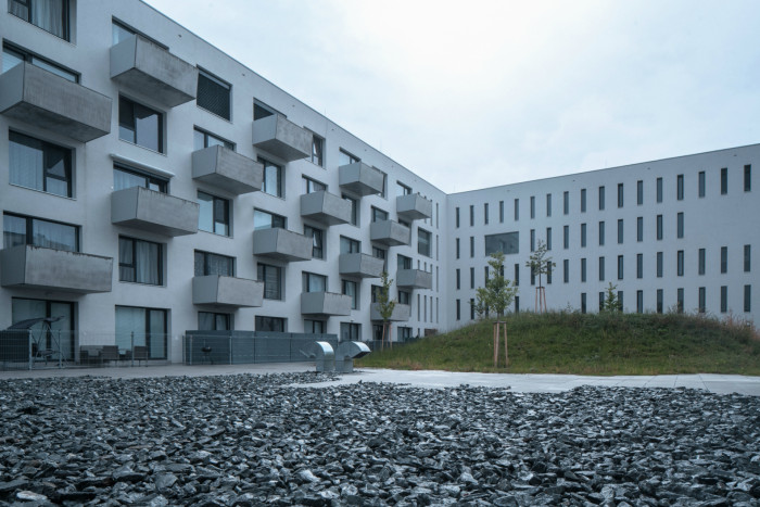 Bytový dům Na Sylvánu v Plzni, PRO-STORY