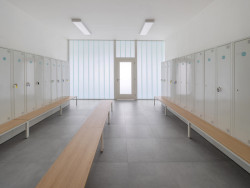 V Šeberově mají novou základní školu. Navrhlo ji studio ADR.