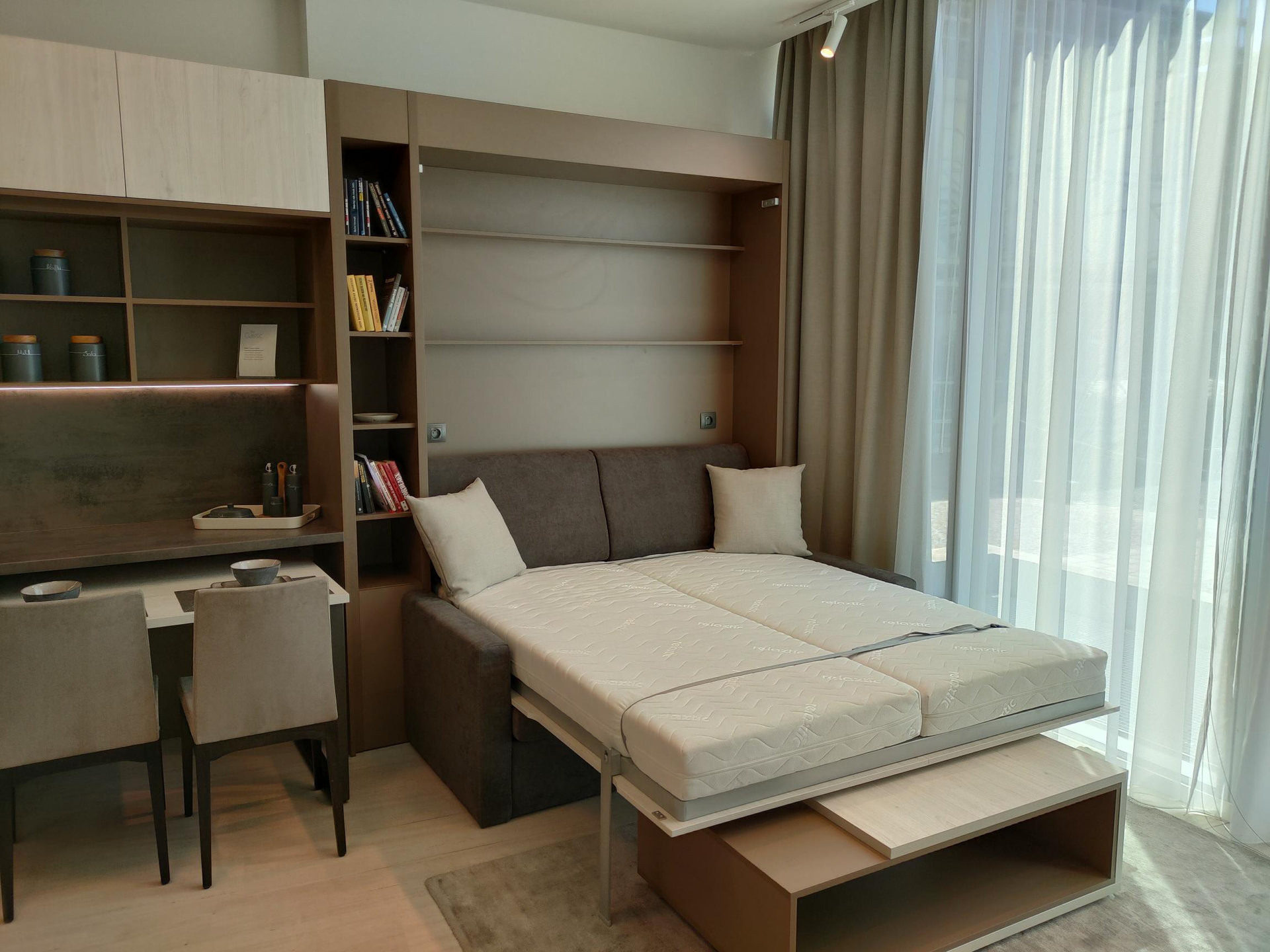 Sklopná postel od PROFIL NÁBYTEK