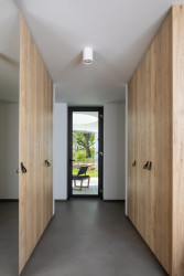 „Ajfon“, DOOOM / Igor Bergmann, Ondřej Lukeš