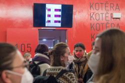 Premiéra filmu Trochu poučnej barák o budově Fakulty architektury ČVUT v Praze