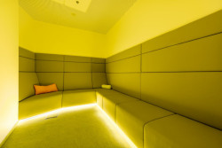 monom, Kanceláře firmy BlueLink – foto