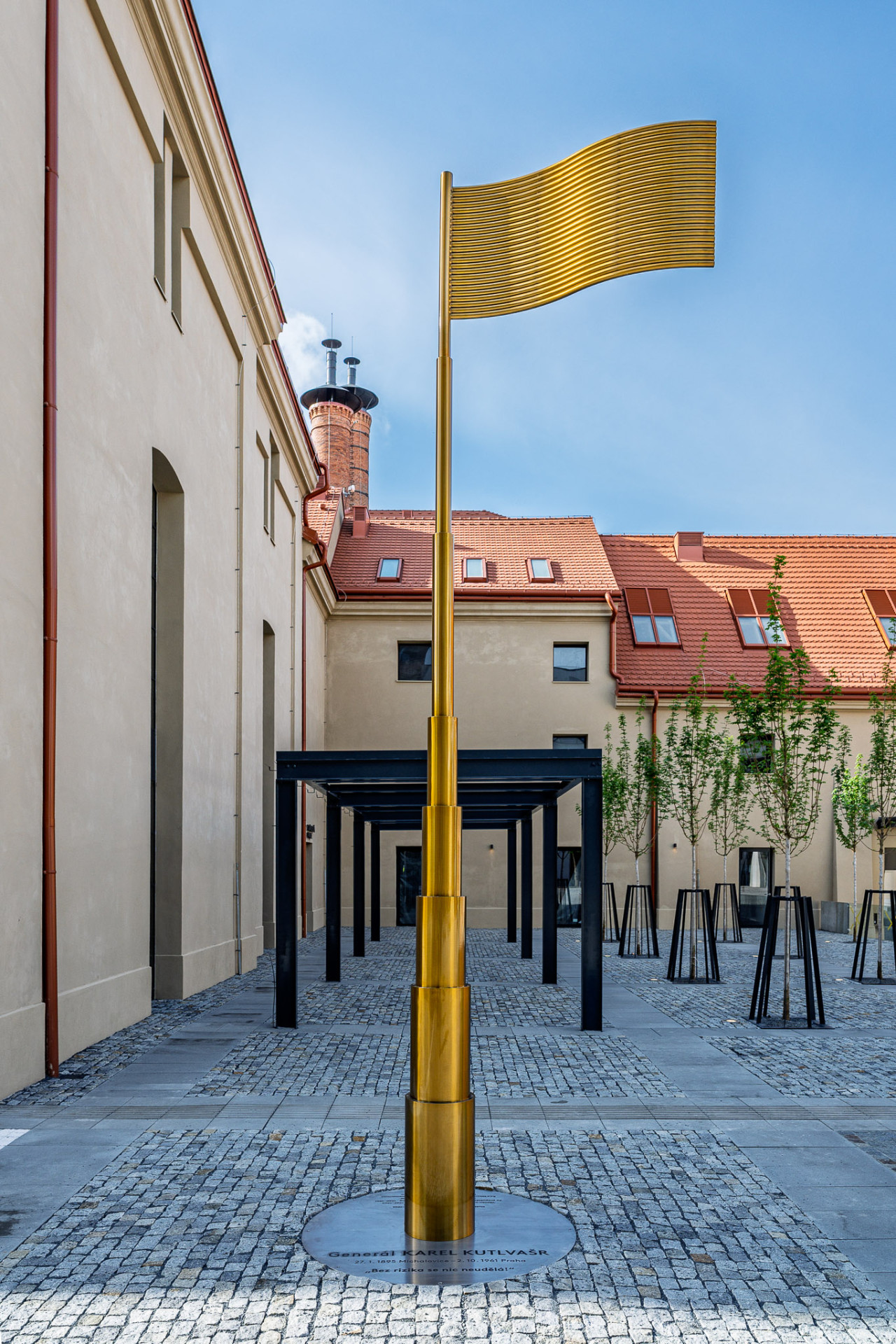 Nový památník generálu Karlu Kutlvašrovi