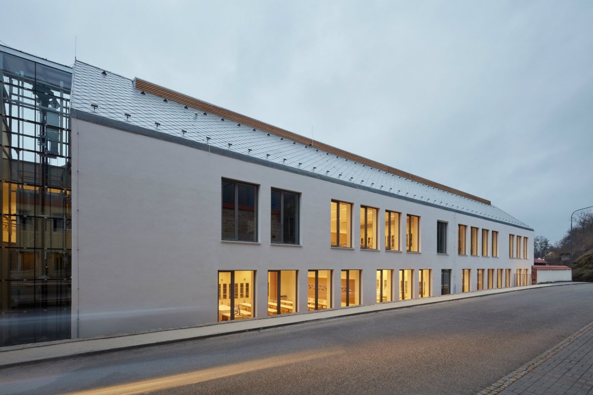 Přístavba Katolického gymnázia v Třebíči, Ateliér Tišnovka