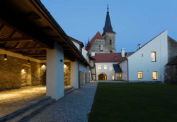 Úprava bývalé fary ve Chvalšinách na zařízení pro  pobyty osob s poruchami autistického spektra, 4DS