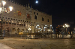 Výlprava na Benátské bienále, foto