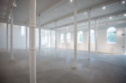 Dramatický příběh městských jatek, které několikrát změnily vlastníka a bez osobního angažmá mnoha lidí by se dávno rozpadly, tak dostal pozitivní tečku.