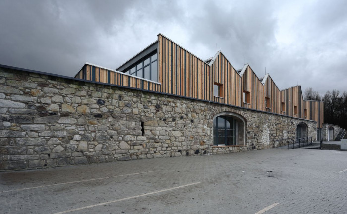 3+1 architekti, Revitalizace hospodářského dvora JACER, školicí středisko – foto