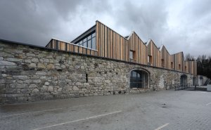 3+1 architekti, Revitalizace hospodářského dvora JACER, školicí středisko – foto