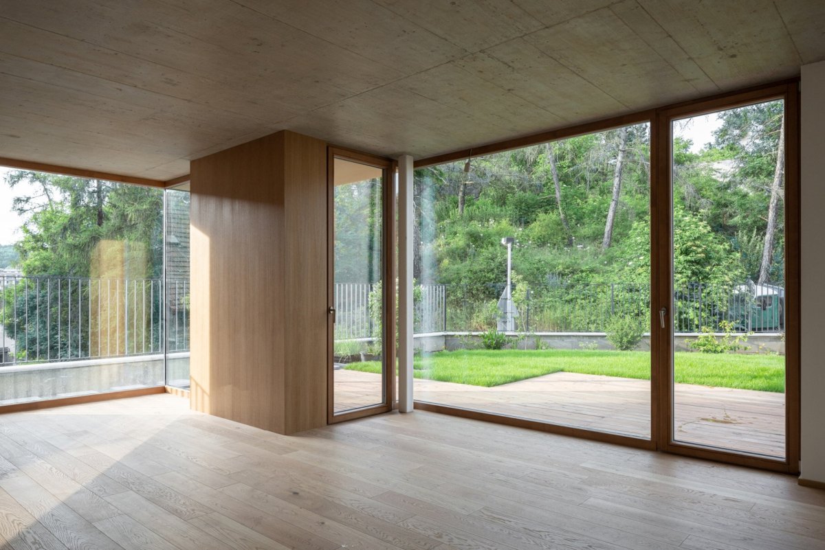 Brněnští architekti z ateliéru SENAA zrealizovali viladům v Praze