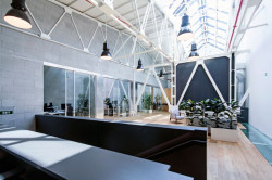 majo architekti, Kanceláře Apiary – foto