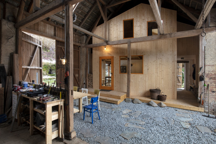 Útulna ve stodole ve Velkém Újezdu od Atelieru Pelcl