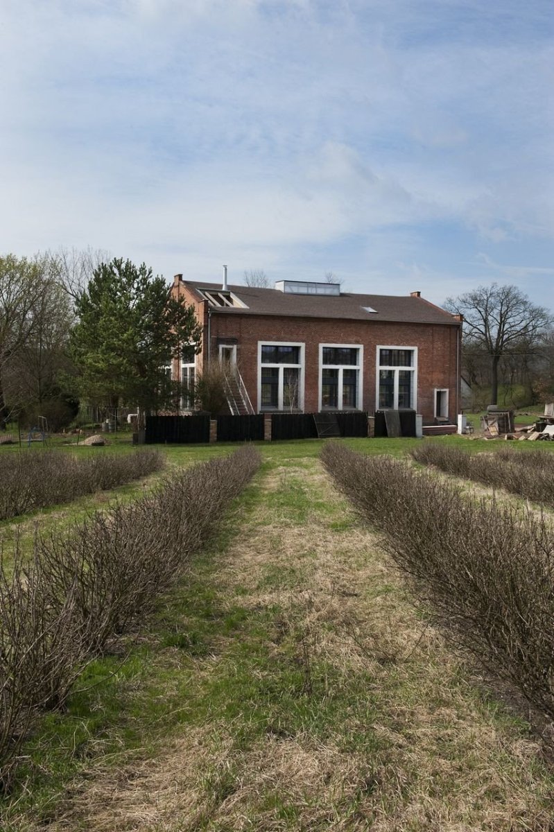 studio NEW WORK, Vestavba bytu do historické průmyslové haly – foto