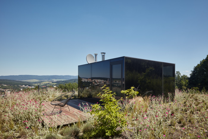Lazy House, petrjanda/brainwork