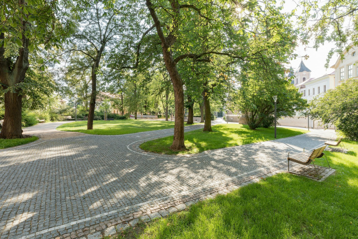 Revitalizace Vrchlického sadů v Klatovech, CHVOJKA / architekt,