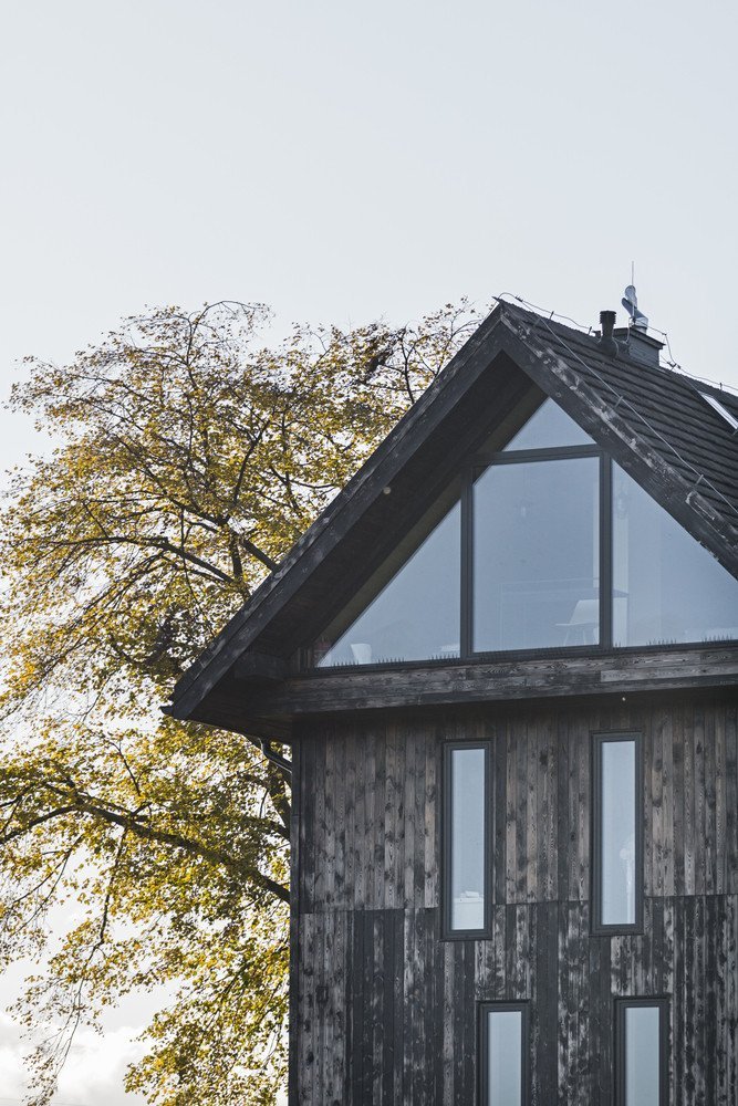o4 architekci zrekonstruovali starý větrný mlýn v polském Lubartówě