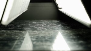 Skenování povrchu tvrzeného kamene TechniStone®, proces jehož výsledkem je hotový 3D model materiálu. (Pearl Lava, TechniStone®).