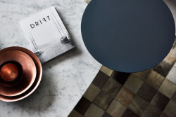 Šedivo modrý byt, Wei Yi i. d. a., Foto