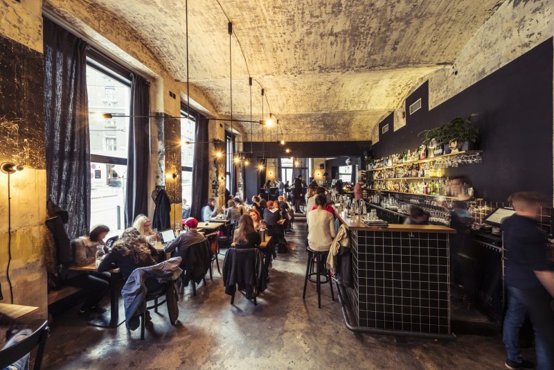 Bar Cobra v Praze od edit! architects