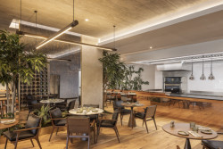 Restaurace Greenhouse v přízemí hotelu