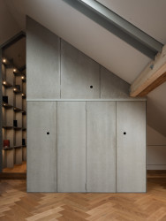 Rekonstruovalo se i podkroví, vstoupila do něj nová vestavba. (Rekonstrukce chalupy Borová Lada; Studio Plyš)