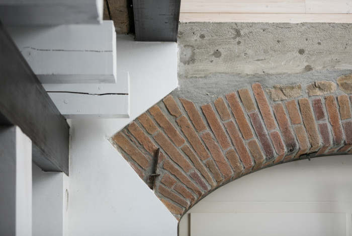 Rekonstrukce stodoly ve Středních Čechách, Studio Raketoplán