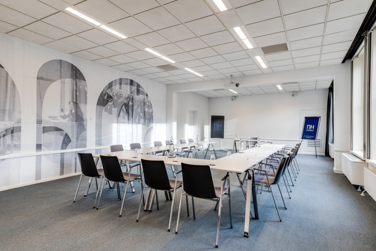 Společnost Wiesner-Hager je odborníkem na kancelářskou architekturu. Mimo to ale vybavuje eventové a konferenční prostory kulturních domů, hotelů a škol