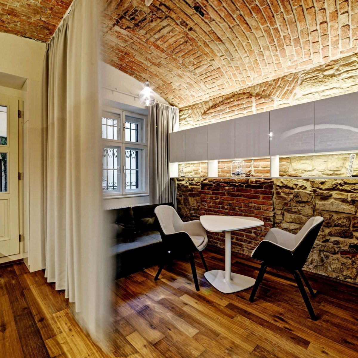 Adam Rujbr Architects, Living Showroom v Jakubské, foto