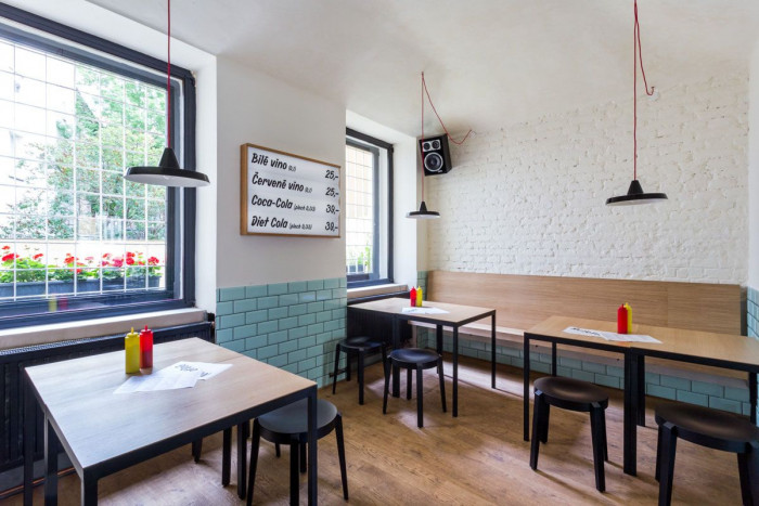 0,5 studio, Mr.HotDoG - foto