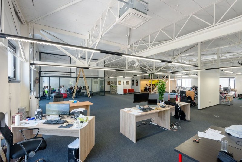 Compass Architekti, Administratívno skladový areál Sliačska – foto