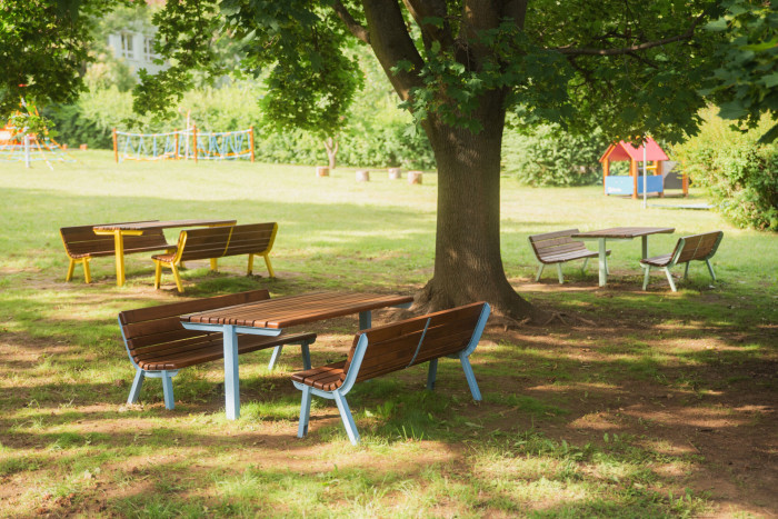 Lavička Lany Kids je vhodná převážně do mateřských škol.